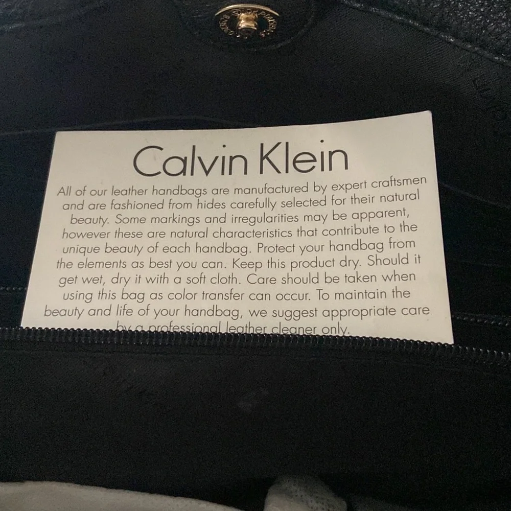 Calvin Klein used black leather bag. Two short straps and one long strap. - Picture 4 of 4